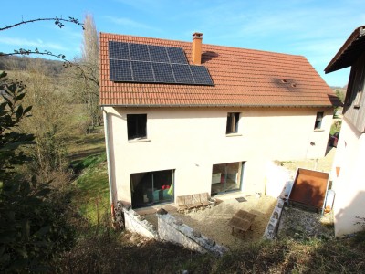 MAISON A VENDRE - TOURNUS - 181 m2 - 298000€