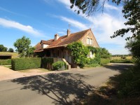 MAISON - LA CHAPELLE SOUS BRANCION - 170 m2 - VENDU