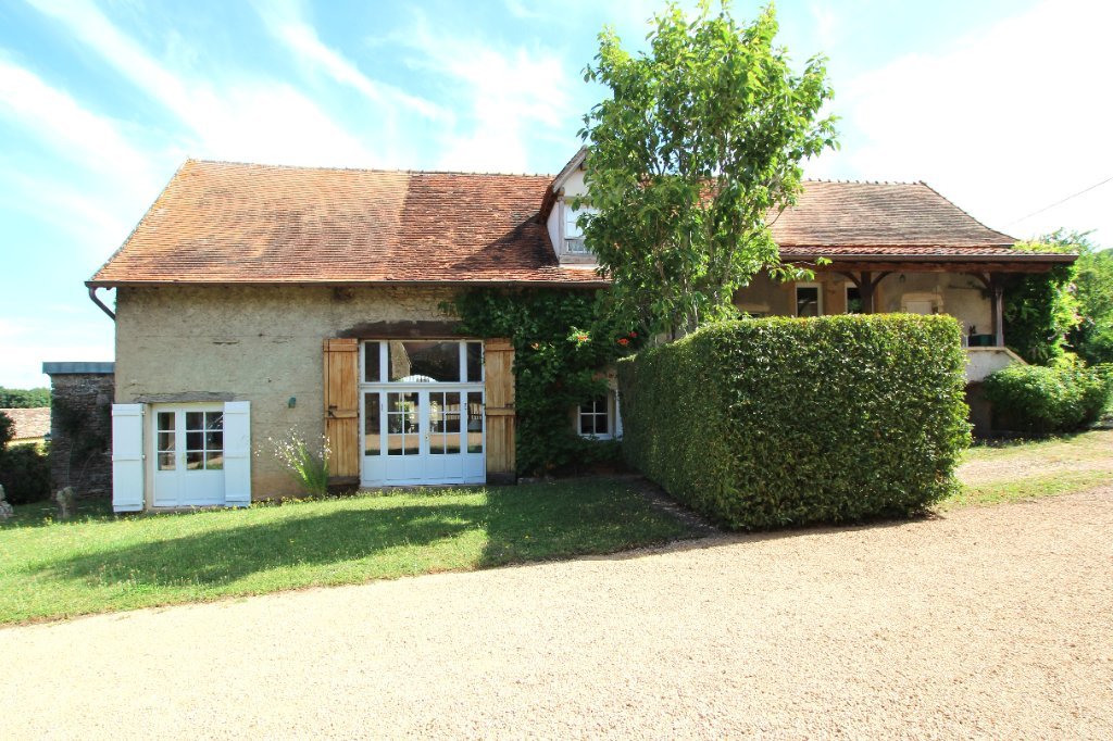 MAISON - LA CHAPELLE SOUS BRANCION - 170 m2 - VENDU
