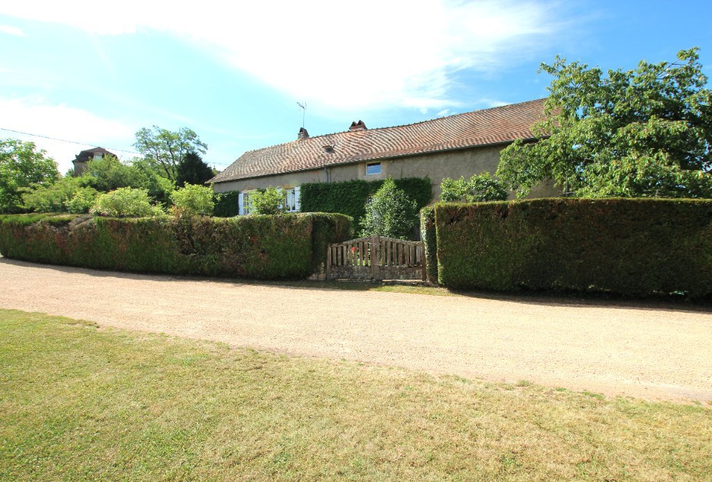 MAISON - LA CHAPELLE SOUS BRANCION - 170 m2 - VENDU