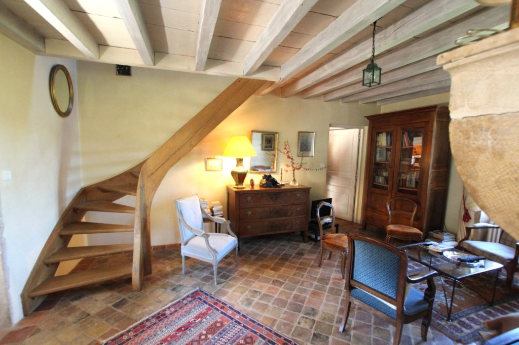 MAISON - LA CHAPELLE SOUS BRANCION - 170 m2 - VENDU