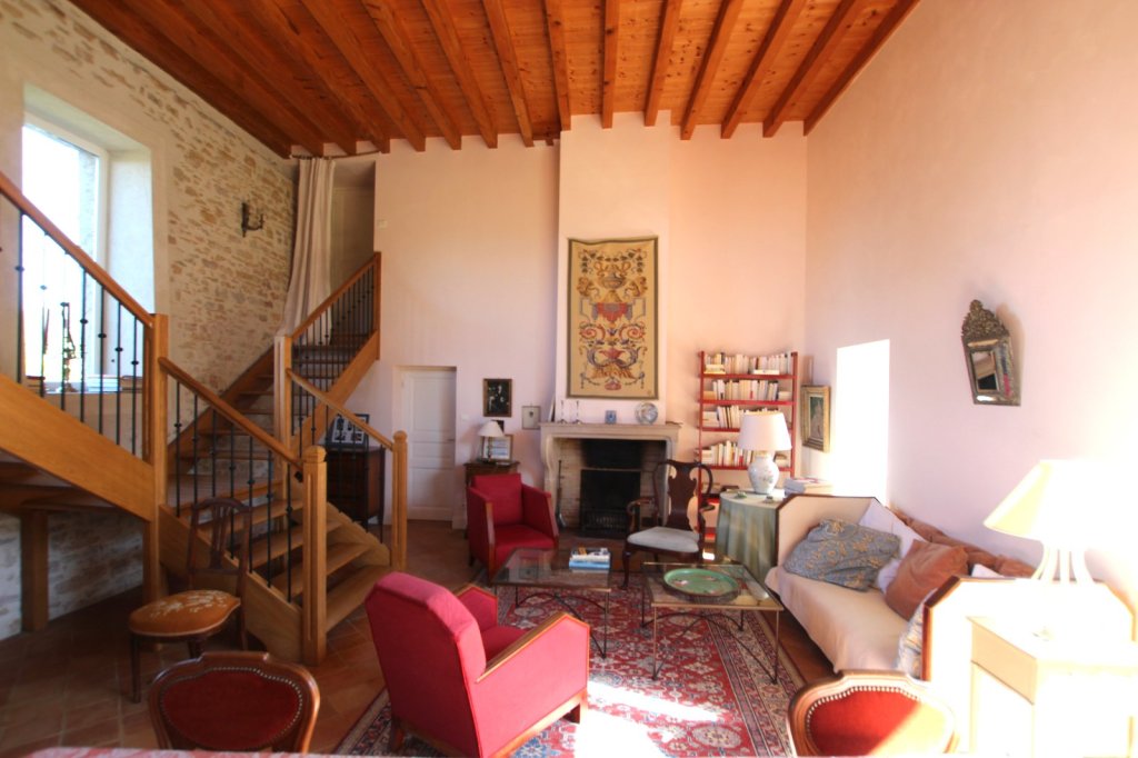 MAISON - LA CHAPELLE SOUS BRANCION - 170 m2 - VENDU