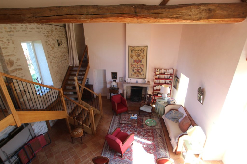 MAISON - LA CHAPELLE SOUS BRANCION - 170 m2 - VENDU