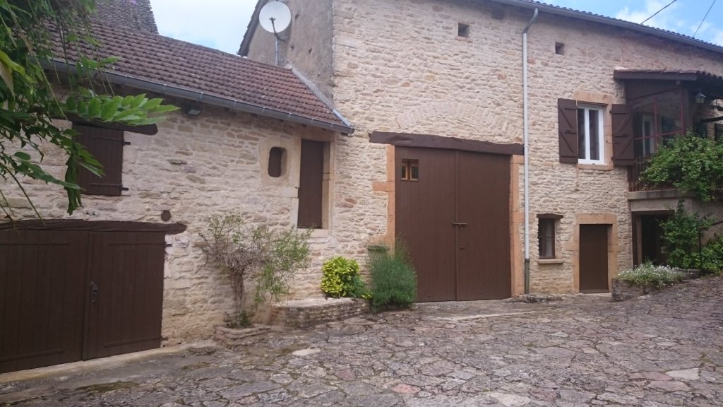 MAISON - TOURNUS - 115 m2 - VENDU