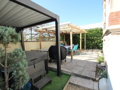 MAISON A VENDRE - TOURNUS - 151 m2 - 253000€
