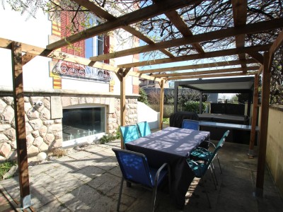 MAISON A VENDRE - TOURNUS - 151 m2 - 253000€