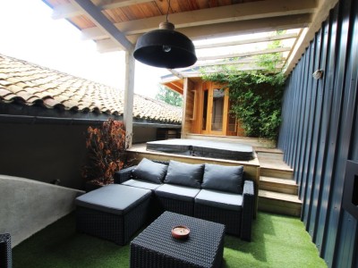 MAISON A VENDRE - TOURNUS - 270 m2 - 489000€