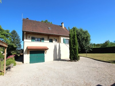 MAISON A VENDRE - TOURNUS - 112 m2 - 266000€