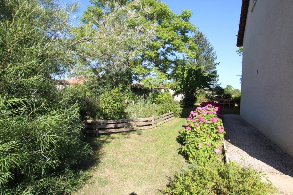 MAISON - L ABERGEMENT DE CUISERY - 112 m2 - VENDU