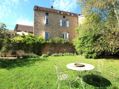 MAISON A VENDRE - TOURNUS - 145 m2 - 310000€