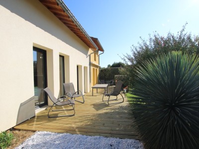 MAISON CONTEMPORAINE A OSSATURE BOIS A VENDRE - TOURNUS - 134 m2 - 289 000 €