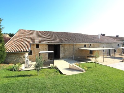 MAISON A VENDRE - TOURNUS - 221 m2 - 479 000 €