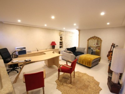 MAISON A VENDRE - TOURNUS - 221 m2 - 479 000 €