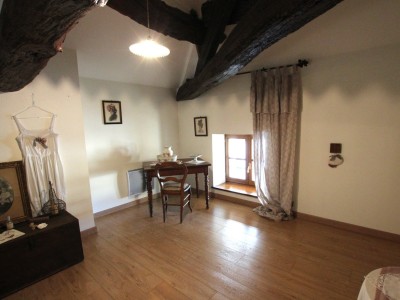 MAISON A VENDRE - TOURNUS - 185 m2 - 265�000�&euro;