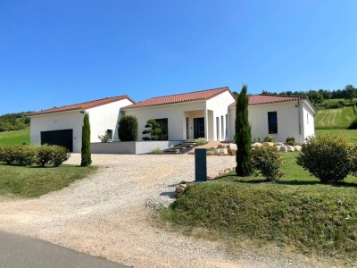 MAISON CONTEMPORAINE D ARCHITECTE AVEC PISCINE A VENDRE - TOURNUS - 169 m2 - 579�000�&euro;