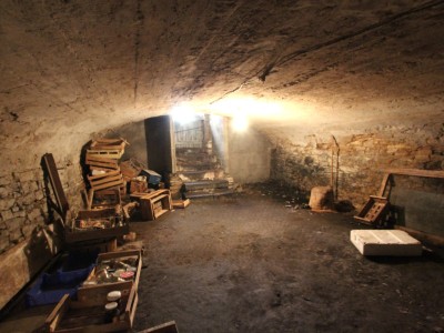 MAISON A VENDRE - TOURNUS - 137 m2 - 129 000 €