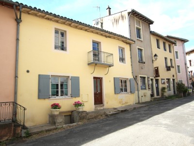 MAISON A VENDRE - TOURNUS - 87 m2 - 171 000 €