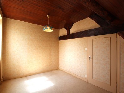 MAISON A VENDRE - TOURNUS - 107 m2 - 198 000 €