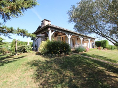 MAISON A VENDRE - TOURNUS - 139 m2 - 338 000 &euro;