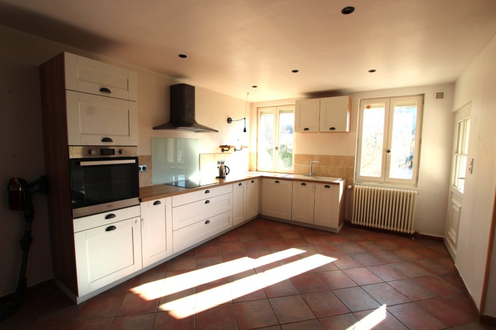MAISON A VENDRE - TOURNUS - 112 m2 - 195 000 &euro;