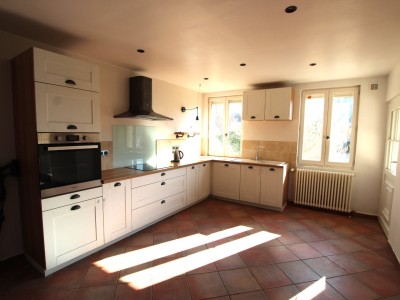 MAISON A VENDRE - TOURNUS - 112 m2 - 195 000 €