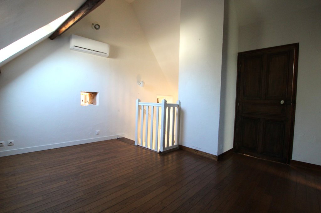 MAISON A VENDRE - TOURNUS - 112 m2 - 195 000 &euro;