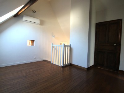 MAISON A VENDRE - TOURNUS - 112 m2 - 195 000 €
