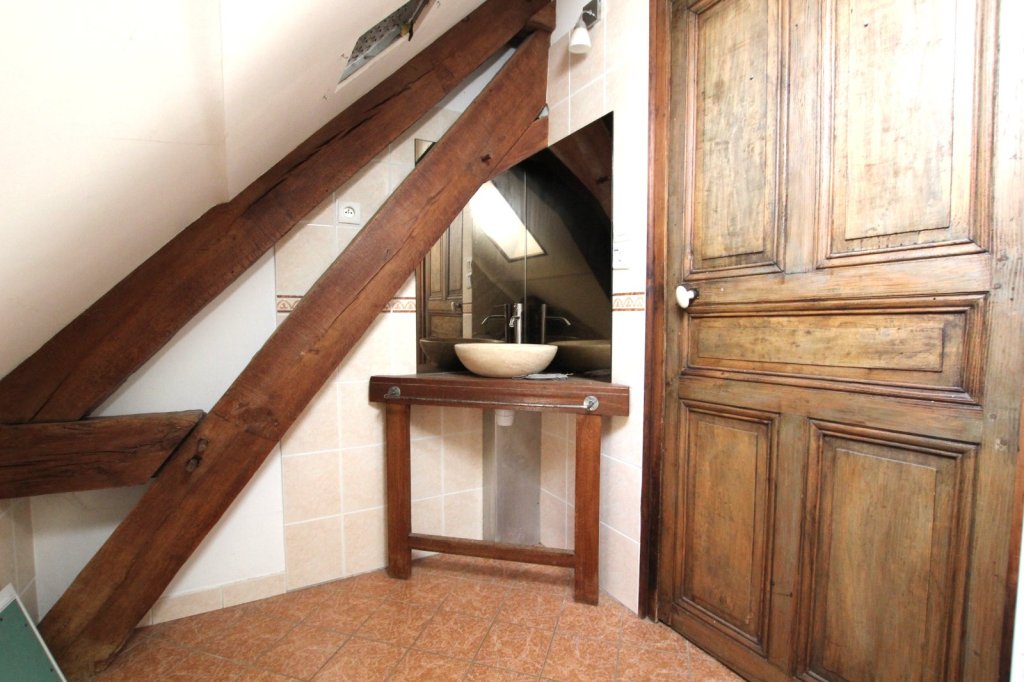MAISON A VENDRE - TOURNUS - 112 m2 - 195 000 &euro;
