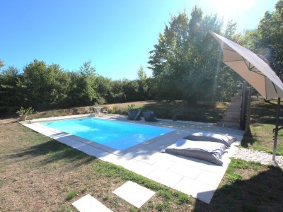 MAISON DE CARACTERE A VENDRE - TOURNUS - 129 m2 - 335 000 &euro;