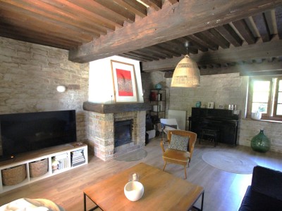 MAISON DE CARACTERE A VENDRE - TOURNUS - 129 m2 - 335 000 &euro;