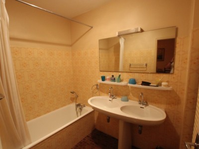 MAISON A VENDRE - TOURNUS - 220 m2 - 243 000 &euro;