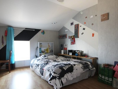 MAISON A VENDRE - UCHIZY - 210 m2 - 259000 €