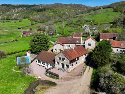 PROPRIETE A VENDRE - AUTUN - 612 m2 - 1102500€