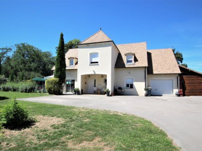 PROPRIETE A VENDRE - CHALON SUR SAONE - 231 m2 - 580000 €