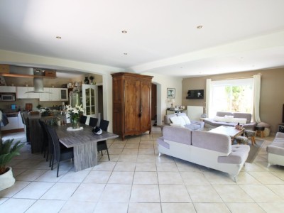 PROPRIETE A VENDRE - CHALON SUR SAONE - 231 m2 - 580000 €