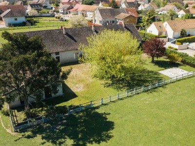 LONGERE AVEC DEPENDANCES A VENDRE - CHALON SUR SAONE - 191 m2 - 270000 €