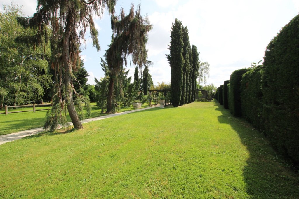 PROPRIETE - CHALON SUR SAONE - 269 m2 - VENDU