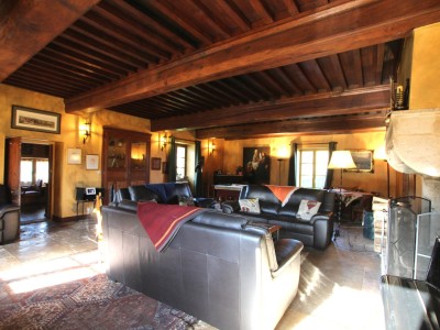 PROPRIETE A VENDRE - CLUNY - 481 m2 - 999000€