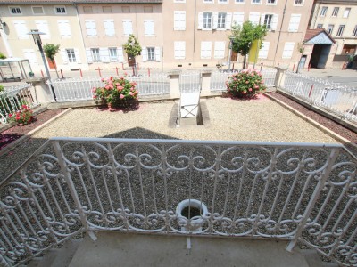 MAISON BOURGEOISE SUR SOUS-SOL - CUISERY - 223 m2 - VENDU