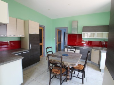 MAISON BOURGEOISE SUR SOUS-SOL A VENDRE - CUISERY - 223 m2 - 275000 €