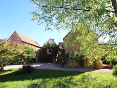 PROPRIETE - ETRIGNY - 183 m2 - VENDU