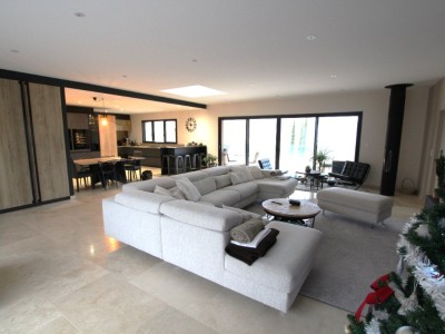 PROPRIETE A VENDRE - GIVRY - 220 m2 - 1150000€