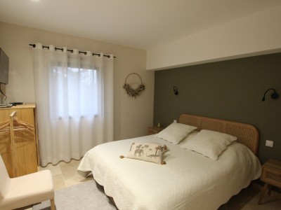 PROPRIETE A VENDRE - GIVRY - 220 m2 - 1150000€