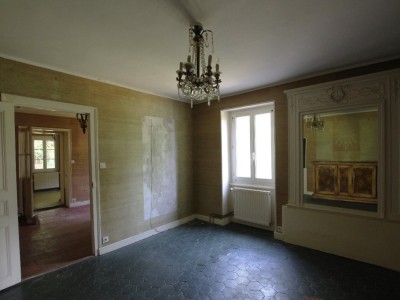 PROPRIETE A VENDRE - GIVRY - 292 m2 - 400000€