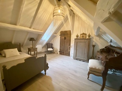PROPRIETE A VENDRE - CHALON SUR SAONE - 84 m2 - 699000 €
