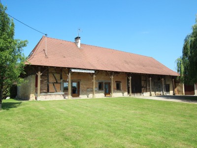 FERME BRESSANNE RENOVEE A VENDRE - LOUHANS - 159 m2 - 429000 €