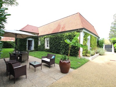 PROPRIETE A VENDRE - LOUHANS - 174 m2 - 380000€