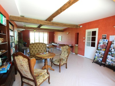 PROPRIETE A VENDRE - LOUHANS - 450 m2 - 970 000 €