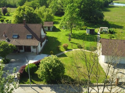 PROPRIETE A VENDRE - LOUHANS - 174 m2 - 339 000 €