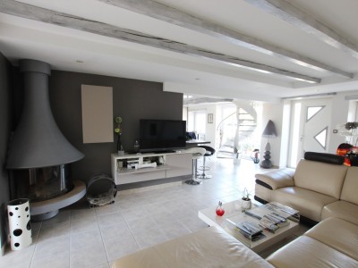PROPRIETE A VENDRE - MACON - 215 m2 - 495000 €